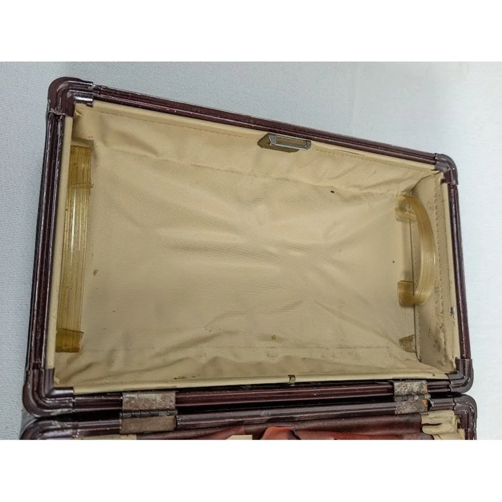 Vintage Samsonite Shwayder Bros Train Case Faux Alligator Embossed Style 4112